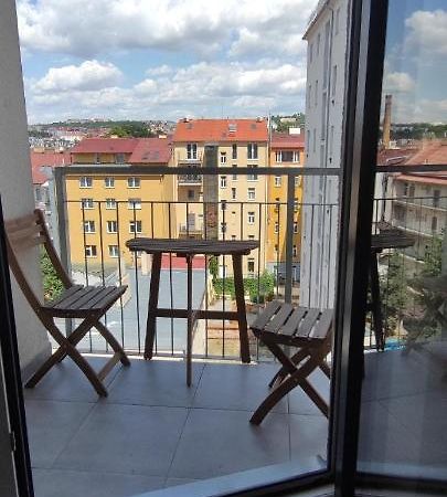 Brand New Two Room Apartment #64 In Elite Rezidence With Free Secure Parking Prag Eksteriør billede