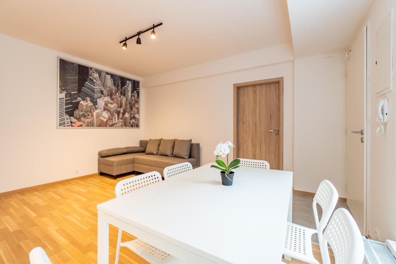 Brand New Two Room Apartment #64 In Elite Rezidence With Free Secure Parking Prag Eksteriør billede